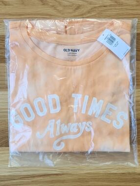 Old Navy Peach Short Sleeve Tee with White "Good Times Always" Graphic